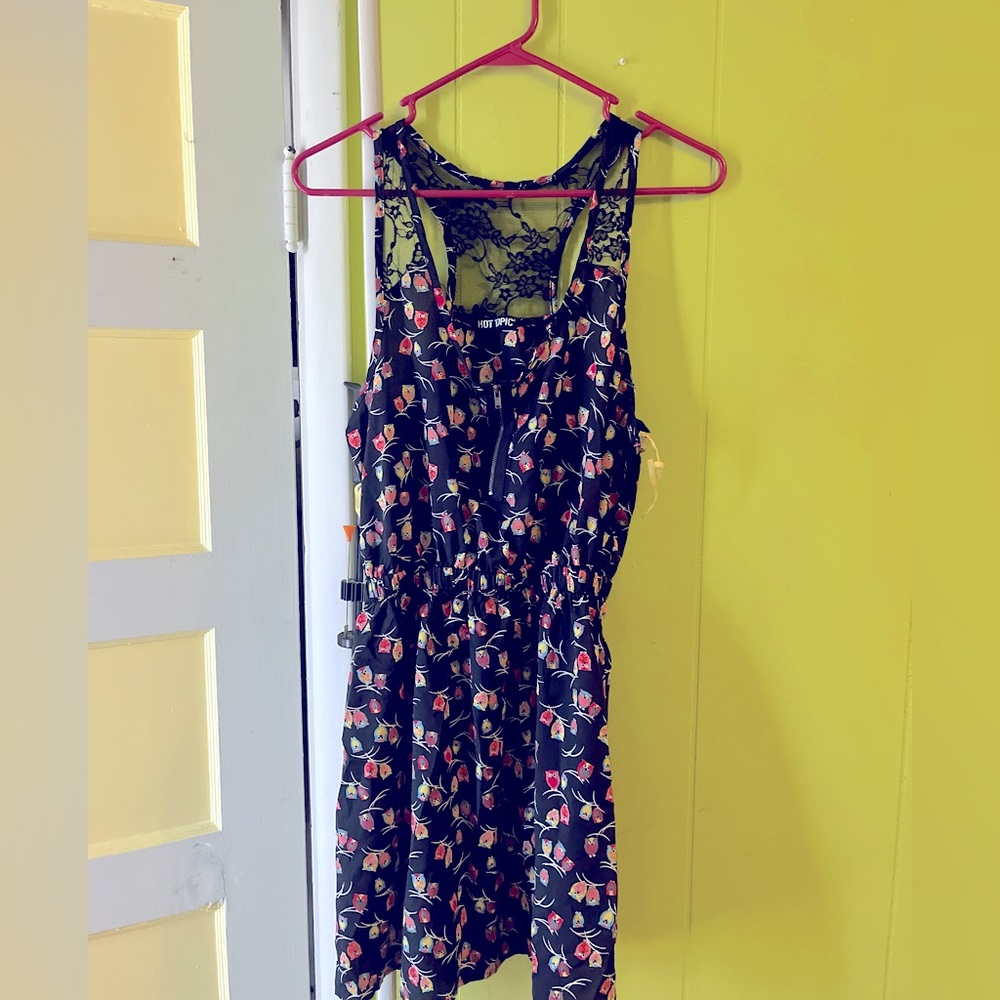 S/m multicolored owl hot topic black baby doll dress. Y lace back. Zip up back